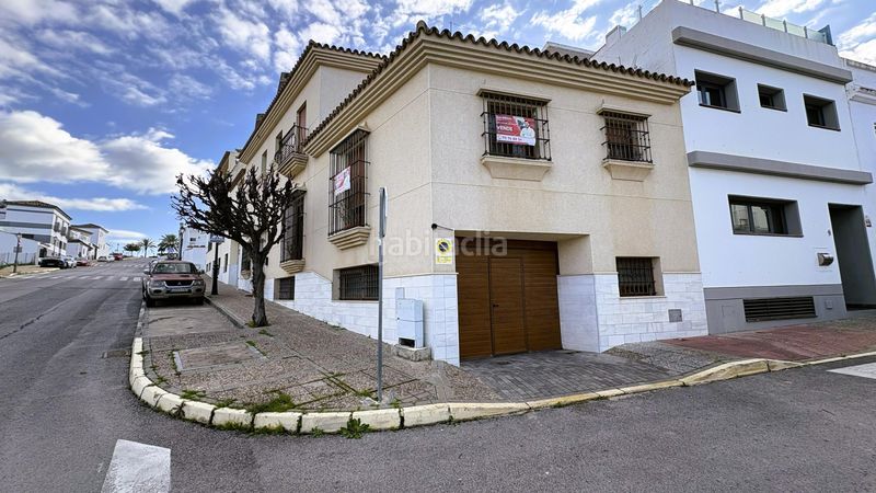 Foto e3c92fff-e6aa-4fc6-bb17-3a37b2d2ded4. Casa aparellada amb aparcament a Arcos de la Frontera
