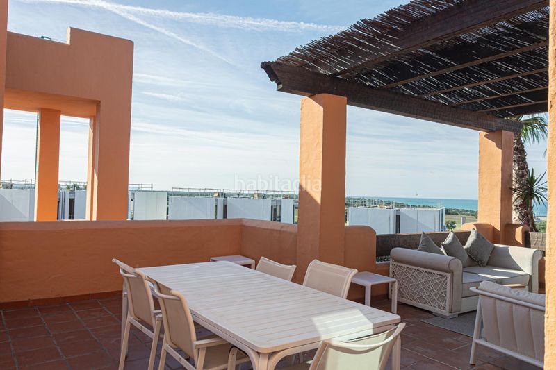 Foto 482e9b1d-160e-4eb7-97b7-20c0640ec54e. Apartament amb aparcament piscina a Los Gallos Chiclana de la Frontera