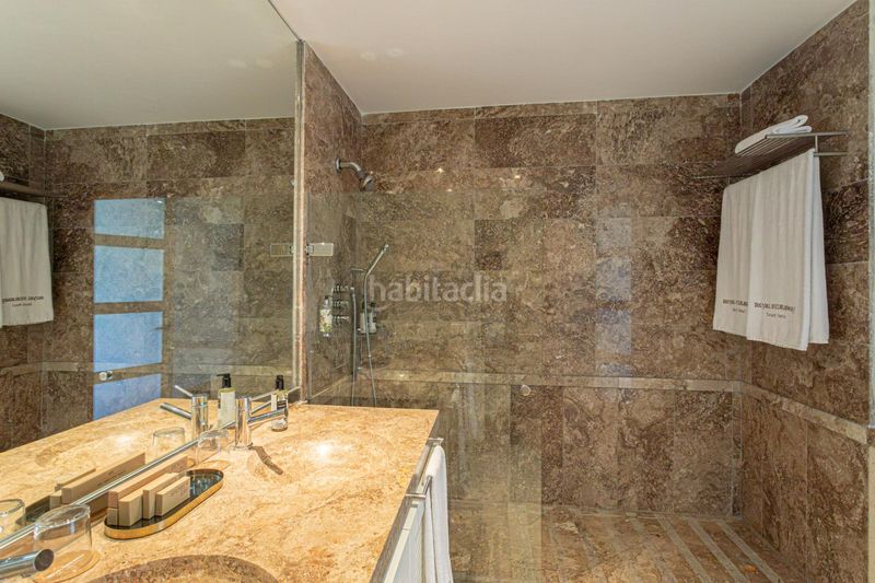 Foto 4af4b825-c2ed-4b68-94a3-91f9e97bd175. Apartament amb aparcament piscina a Los Gallos Chiclana de la Frontera