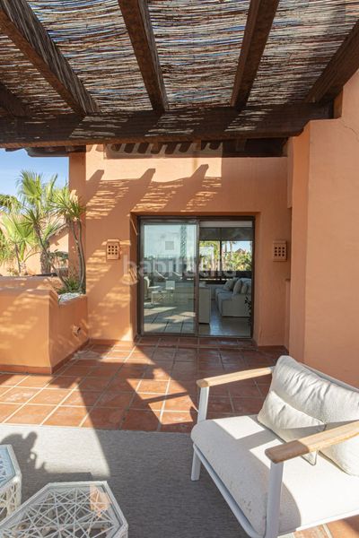 Foto 4d630f0a-022f-48d8-8b8c-790524ba3dc5. Apartament amb aparcament piscina a Los Gallos Chiclana de la Frontera