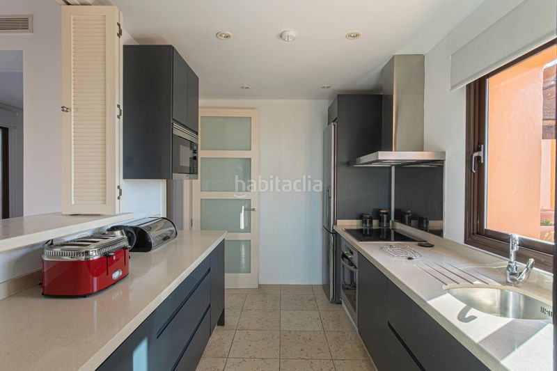Foto bf0980a4-6253-463b-a790-191be9f0c83e. Apartament amb aparcament piscina a Los Gallos Chiclana de la Frontera