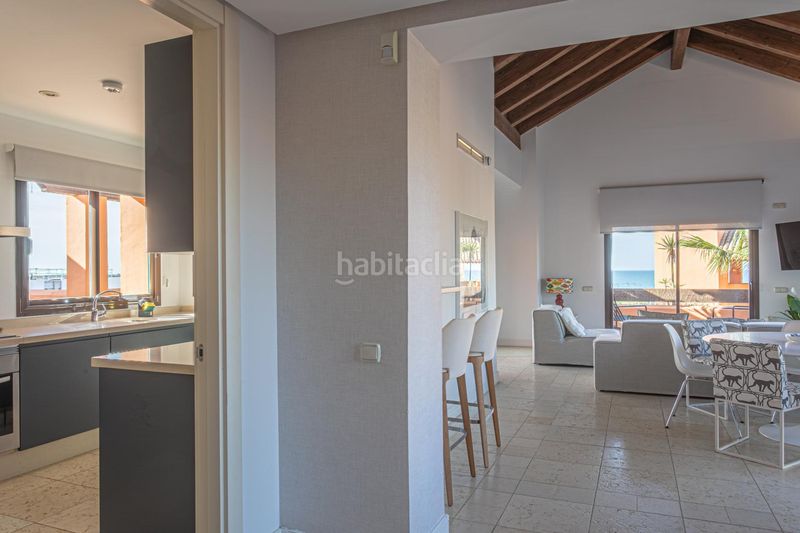 Foto cf7b0caa-0108-479f-96cd-e8cf32cb0553. Apartament amb aparcament piscina a Los Gallos Chiclana de la Frontera
