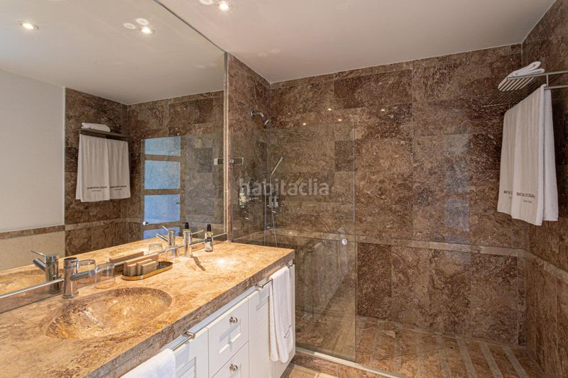 Foto e574a417-a44e-4c79-9474-d9116cd2c916. Apartament amb aparcament piscina a Los Gallos Chiclana de la Frontera