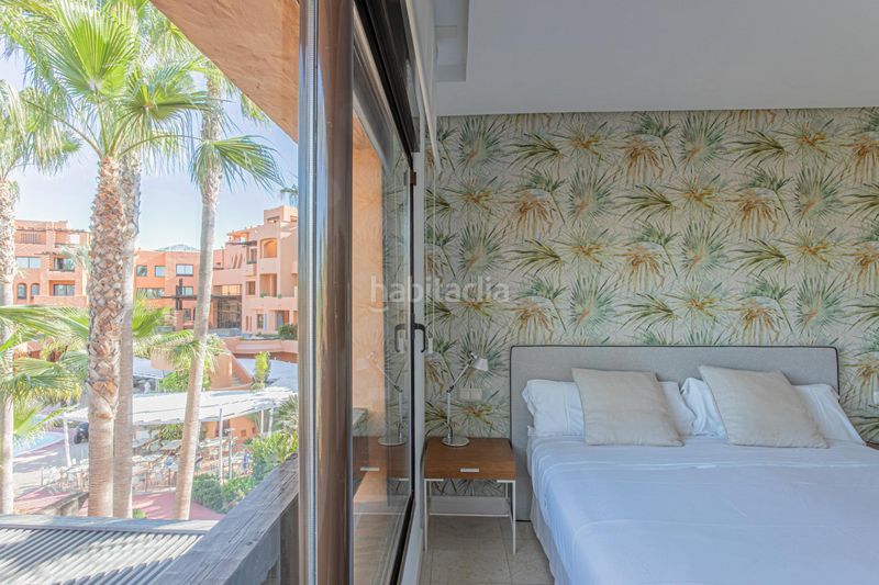 Foto f1beaf39-f4d1-4fc5-a88d-600ad4457550. Apartament amb aparcament piscina a Los Gallos Chiclana de la Frontera