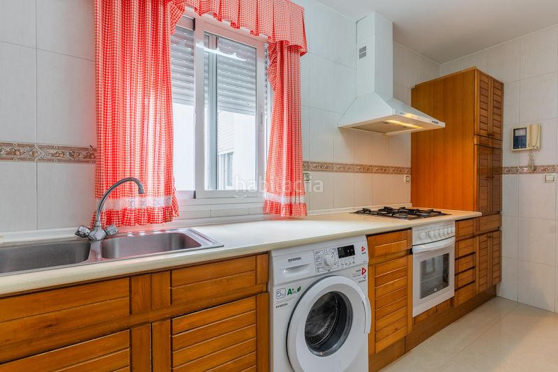Foto e2a87f42-de48-4e4a-91db-8b407a4af9e6. Apartament amb aparcament a La Banda - Campo de Fútbol Chiclana de la Frontera