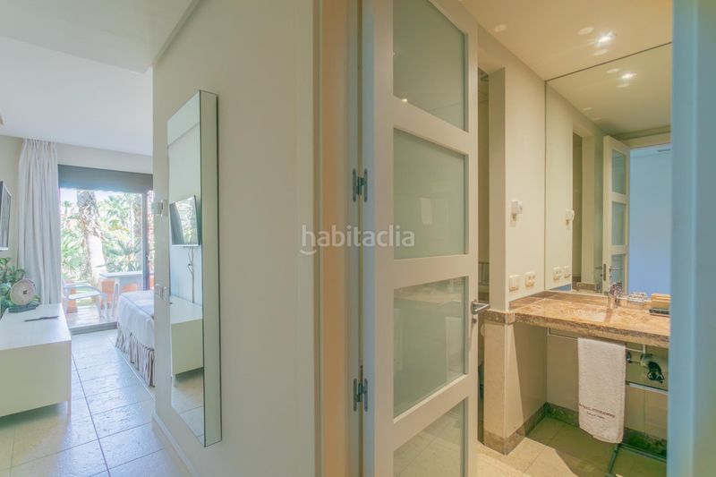 Foto 106392b4-fc12-4f00-9842-b5de9b9e9765. Apartament amb aparcament piscina a La Barrosa Chiclana de la Frontera