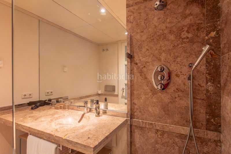 Foto 28fe8d47-c9f0-4ae7-aa3c-511482439856. Apartament amb aparcament piscina a La Barrosa Chiclana de la Frontera