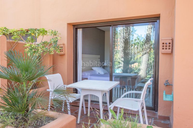 Foto 441ae249-f351-4dd4-a9ac-2beb5d2ebf98. Apartament amb aparcament piscina a La Barrosa Chiclana de la Frontera