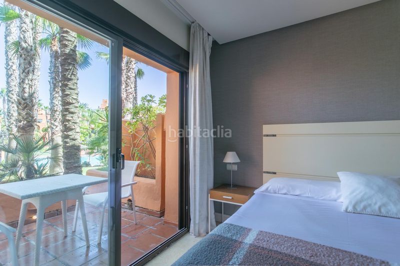 Foto 562edf5a-8aa6-4ee6-a38c-e5594d0be984. Apartament amb aparcament piscina a La Barrosa Chiclana de la Frontera