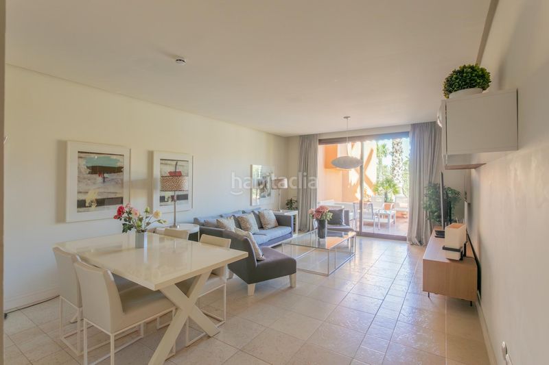 Foto 8111b9d5-391d-4cd4-a20b-40b730e46100. Apartament amb aparcament piscina a La Barrosa Chiclana de la Frontera