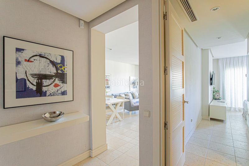 Foto a6fcb583-e8d1-4dd3-a25a-1bbe764699c2. Apartament amb aparcament piscina a La Barrosa Chiclana de la Frontera