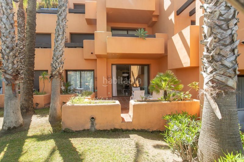 Foto c1a90e08-a6c9-43db-8c4a-f0376c3a4f3c. Apartament amb aparcament piscina a La Barrosa Chiclana de la Frontera