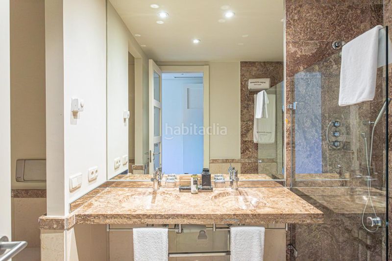 Foto ebde33db-bbef-4567-b123-3b4124bf57e1. Apartament amb aparcament piscina a La Barrosa Chiclana de la Frontera