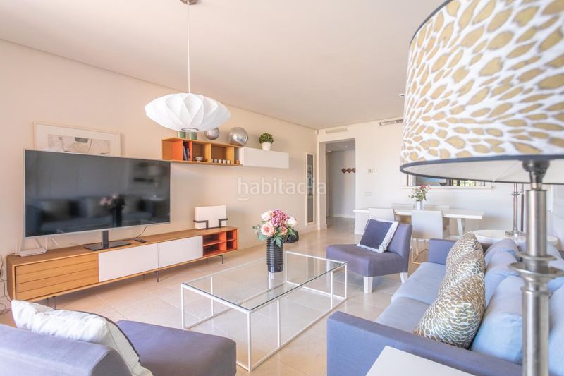 Foto f4518b79-3644-4ffa-b504-854d81d6f549. Apartament amb aparcament piscina a La Barrosa Chiclana de la Frontera