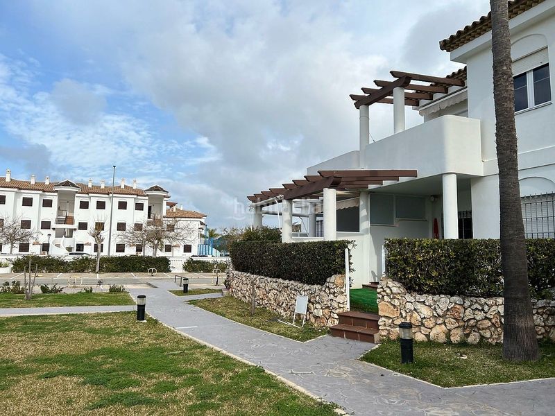 Foto 36a33d65-9e39-4c1c-8c77-5b51bb8dd3e8. Apartament amb aparcament a La Barrosa Chiclana de la Frontera