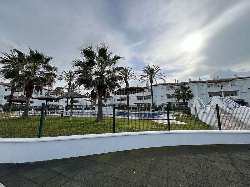Foto 69c317f6-7a8f-4e8a-8766-408d7a5c0d27. Apartament amb aparcament a La Barrosa Chiclana de la Frontera