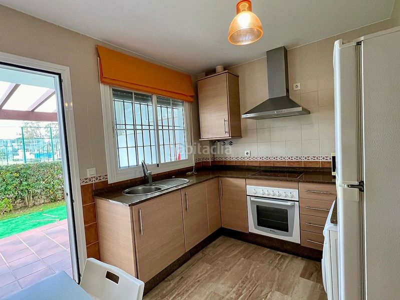 Foto 72599c78-a176-49b4-b957-2b9fa0658821. Apartament amb aparcament a La Barrosa Chiclana de la Frontera