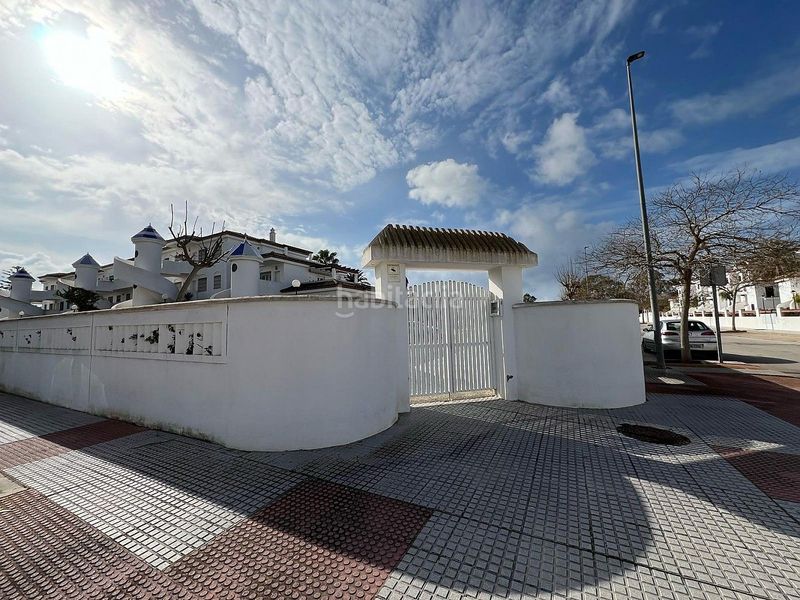 Foto 8ba3c349-dfa4-4446-b220-69e2542c09bc. Apartament amb aparcament a La Barrosa Chiclana de la Frontera