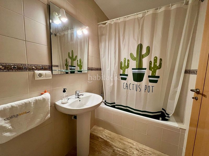 Foto fb1f53af-a0af-4f28-9770-f61a2b32f732. Apartament amb aparcament a La Barrosa Chiclana de la Frontera