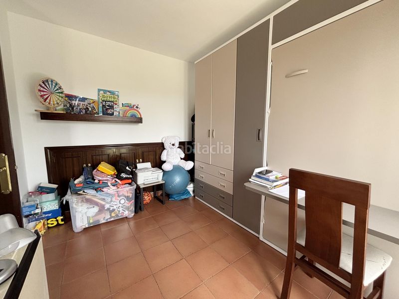 Foto ddad1ee2-7cc6-4724-aa6f-f63a4e7221e6. Casa adossada amb aparcament a Centro Ronda