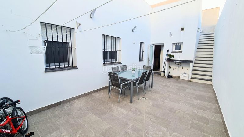 Foto cad897c7-b1c3-41d0-a45d-3d827874ef96. Chalet casa en La Soledad Chiclana de la Frontera