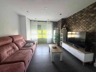 Apartament a Núcleo urbano