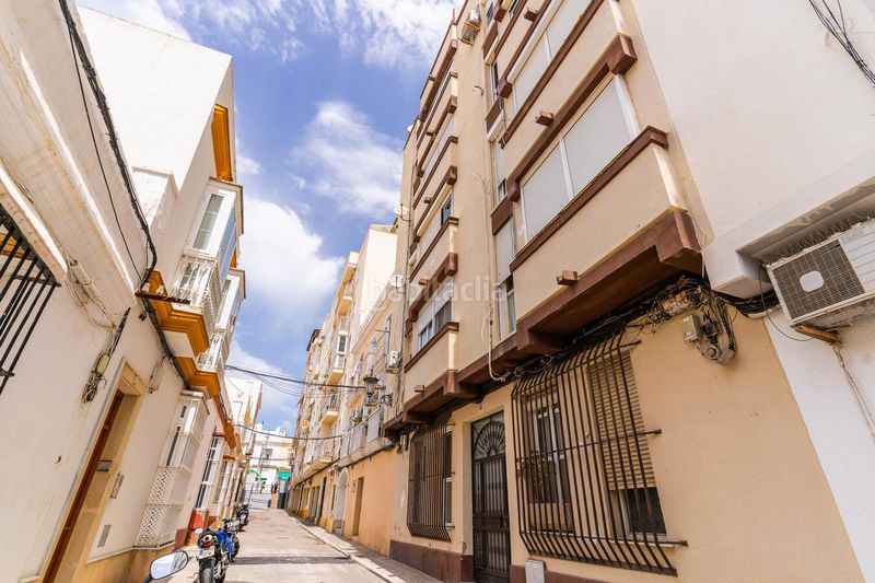 Foto 4e68d46f-1f6c-4035-a45a-57426dc4d252. Apartamento piso en El Carmen San Fernando