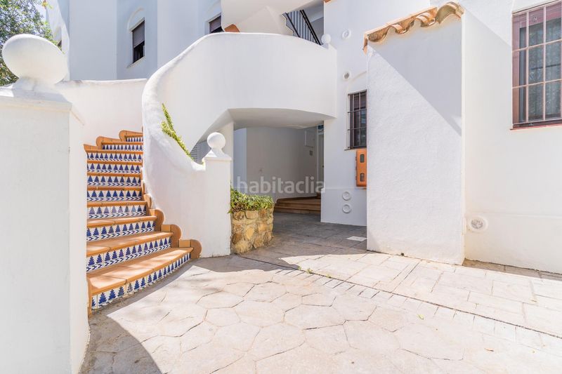 Foto 3e2eb2e4-4936-44bc-9758-e5ed3e193032. Apartament amb aparcament piscina a La Barrosa Chiclana de la Frontera