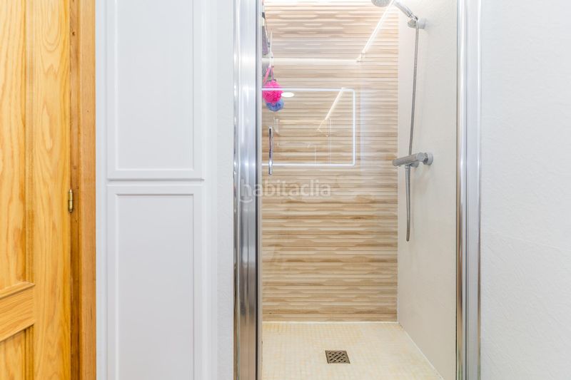 Foto 5c155929-7158-4b5c-ac27-77d37ae3e1c9. Apartament amb aparcament piscina a La Barrosa Chiclana de la Frontera