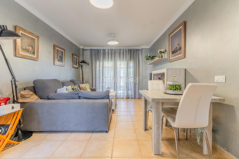 Foto 725569a7-8242-4c23-a7eb-8ea7d8b8ae9e. Apartament amb aparcament piscina a La Barrosa Chiclana de la Frontera