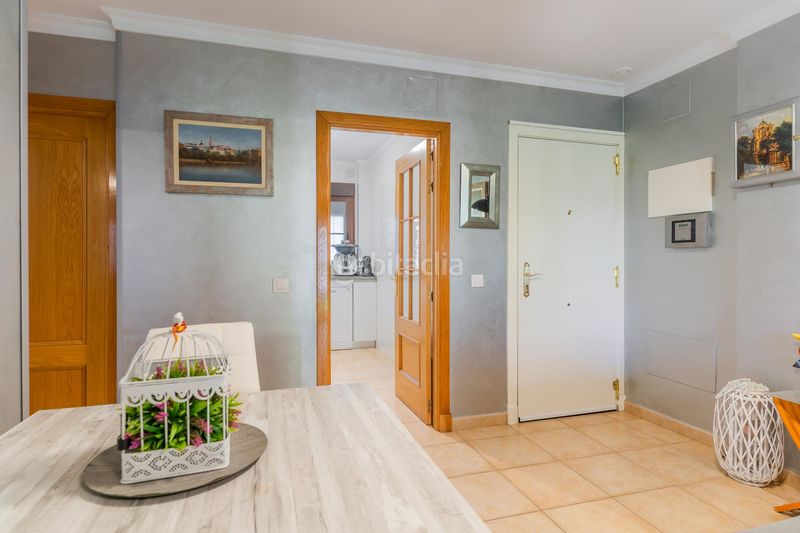 Foto 72841bb7-e83d-4950-acf1-5033ceefbc4a. Apartament amb aparcament piscina a La Barrosa Chiclana de la Frontera
