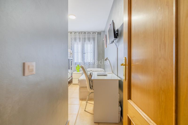 Foto c6e075ee-7c97-466d-9587-d3576e9f18fc. Apartament amb aparcament piscina a La Barrosa Chiclana de la Frontera