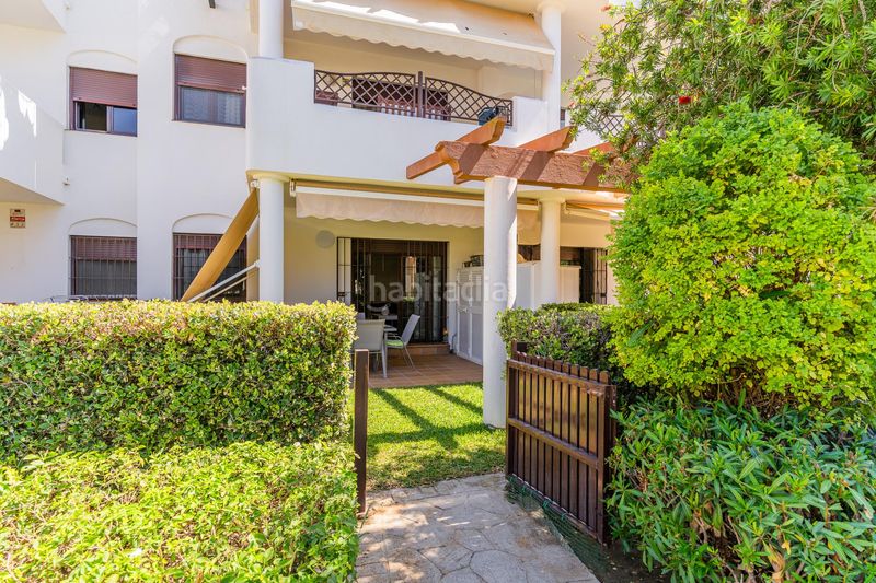 Foto d6012999-956d-4d0a-8d1e-a6d7dabc1da7. Apartament amb aparcament piscina a La Barrosa Chiclana de la Frontera
