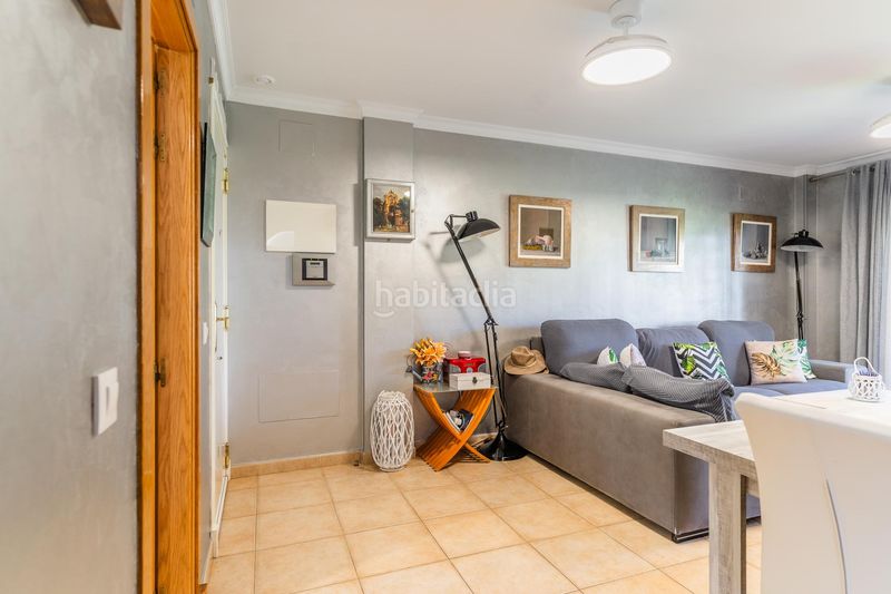 Foto f4b7cf54-85cf-411c-a6e1-32edc2701dcd. Apartament amb aparcament piscina a La Barrosa Chiclana de la Frontera