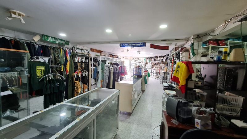 Foto 02463e3b-c995-4b4a-ba30-060f44e3ce1d. Locale commerciale in El Cristo - Cayetano Roldán San Fernando