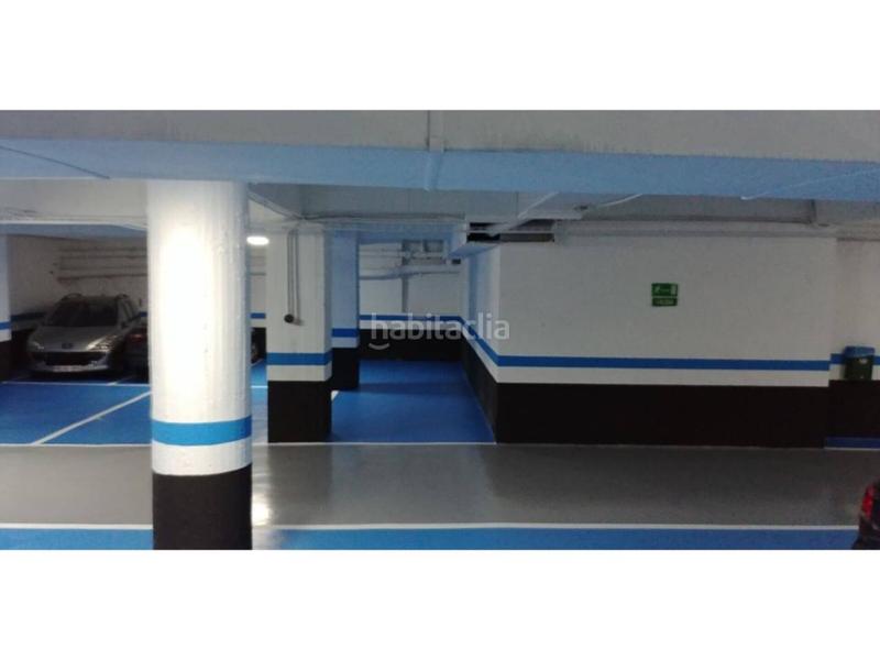 Foto d45ab8e0-55d0-470d-be10-7b9a043e75ea. Autoparkplatz in Alhóndiga Bilbao