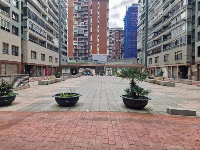 Foto bdbe2012-a3b1-41de-aaef-aee72101c58d. Rent business premise in Santutxu-Basarrate Bilbao