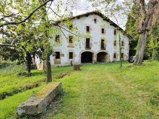 Casa a Elorrio. Caserio en venta en elorrio