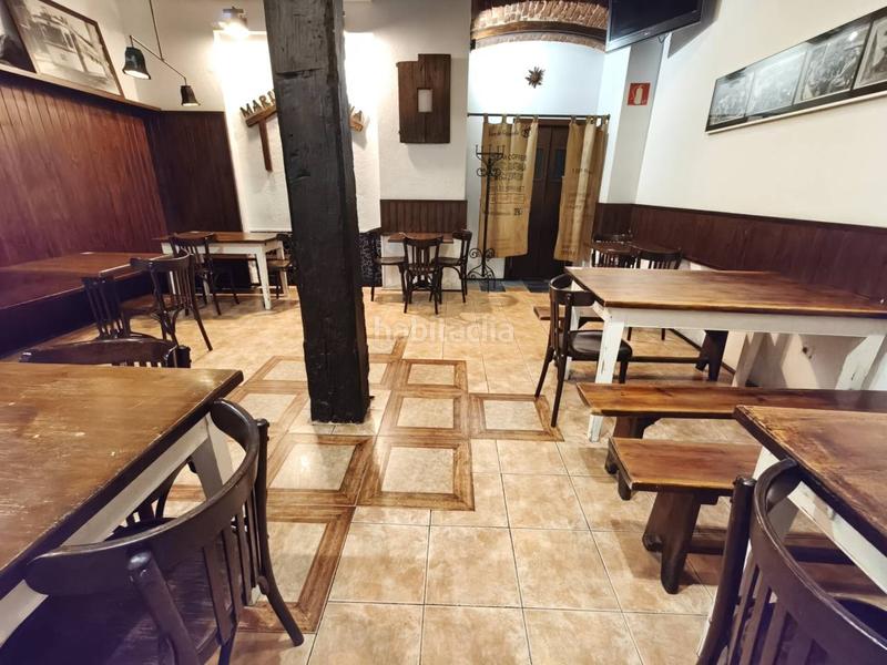 Foto f4eaf401-755d-44bb-8b84-792c1ea0a9ca. Local comercial venta de bar restaurante abandoibarra en Bilbao