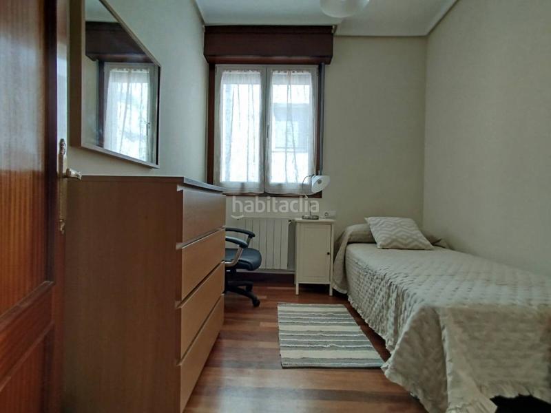 Foto 2f1c9d96-bf76-480f-91bd-f6bfed8ba45f. Location appartement dans autonomia 67 dans Basurtu Bilbao