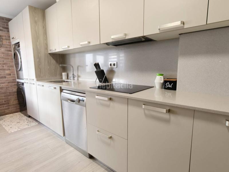 Foto 4541849f-1569-48f6-ab4a-9d48ec07150c. Flat with heating parking in santa maría de Getxo Getxo