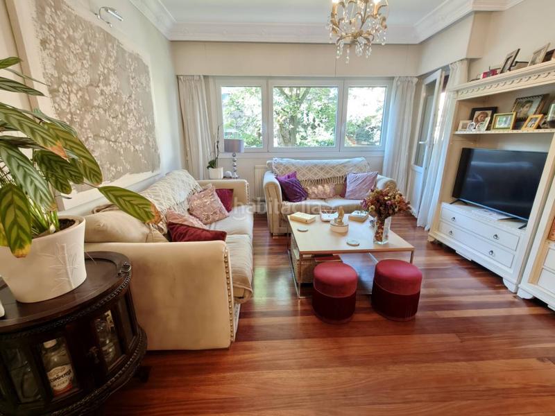 Foto 9bce91f1-65ec-40f0-a668-e7a8d2b1e7ed. Flat with heating parking in santa maría de Getxo Getxo