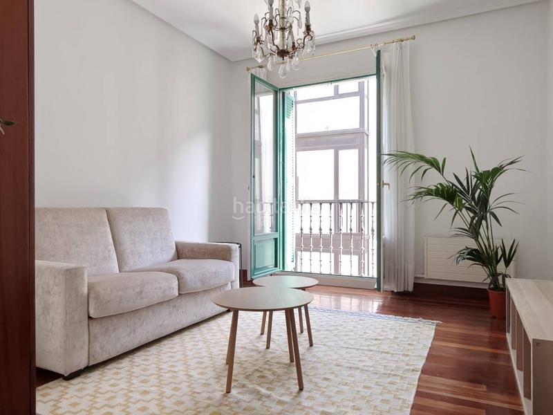 Foto 629d2c93-53ac-4ad2-b9e6-5c6dd533488c. Affitto appartamento con riscaldamento in Casco Viejo Bilbao