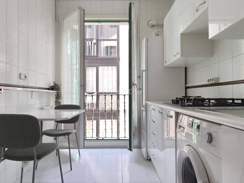 Foto 6d62f784-10e0-428d-afca-c7e03f506d12. Rent flat with heating in Casco Viejo Bilbao