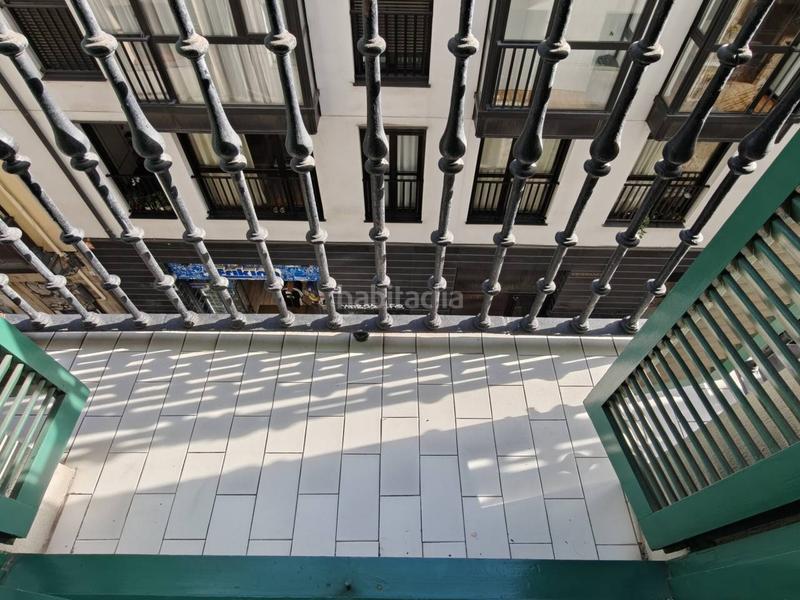 Foto 770ace44-9dd9-4866-8ab3-02bba0103868. Rent flat with heating in Casco Viejo Bilbao