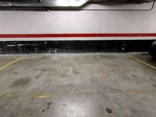 Posto auto in Calle Autonomía