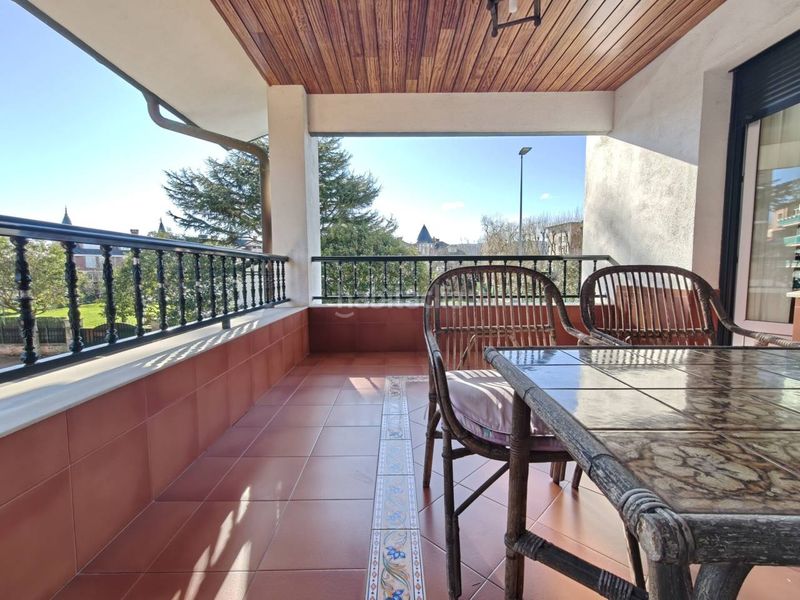 Foto d74f7278-b3a1-4b98-b91a-3a0ed36c8d2e. Chalet con parcheggio in Negurigane-Peruri Leioa