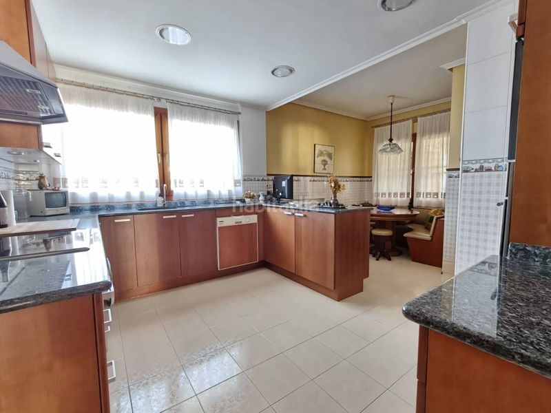 Foto deaf7126-cdee-4c3a-91e8-2d083d576e56. Chalet con parcheggio in Negurigane-Peruri Leioa