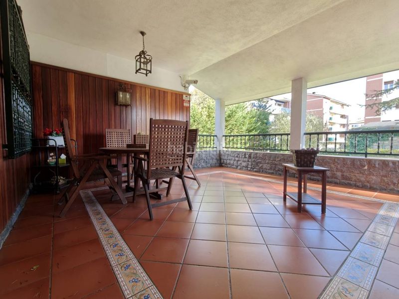 Foto fb000426-a05e-4dc1-8c37-fbe99ddd6ae2. Chalet con parcheggio in Negurigane-Peruri Leioa