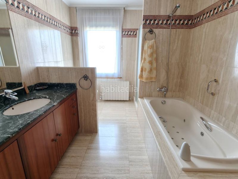 Foto fcdfe1d6-2258-42f5-9ac1-4ebe24229619. Chalet con parcheggio in Negurigane-Peruri Leioa